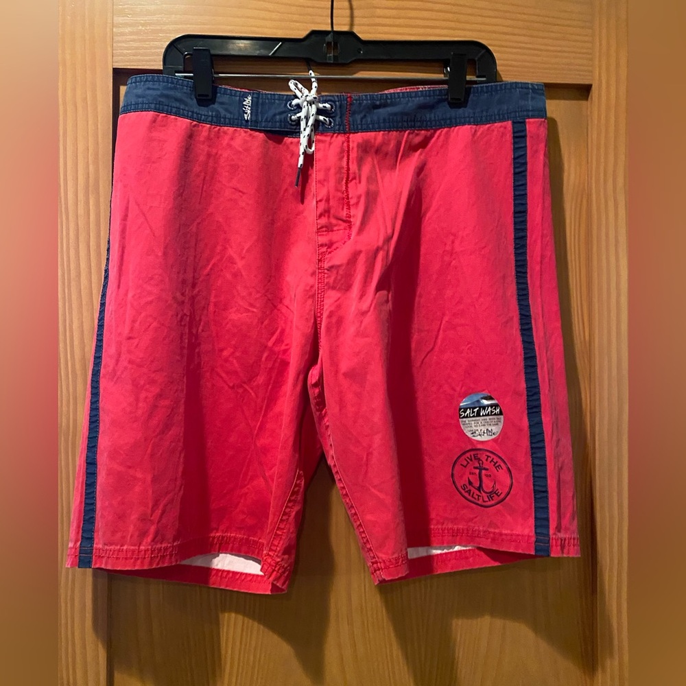 Salt Life Men's Red And Navy Salt Wash  SLX-QD Hybrid Board-shorts NWT 34